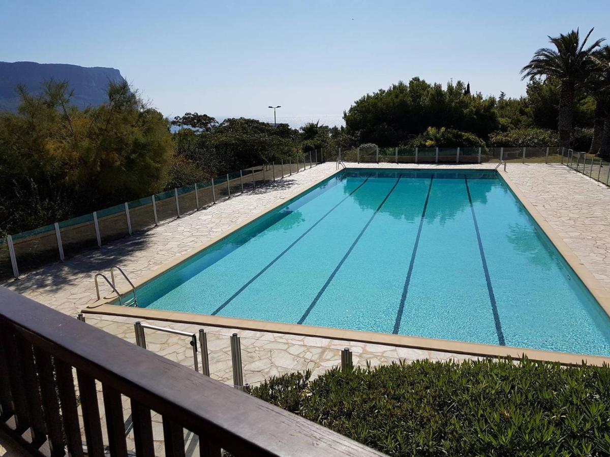 La Piscine K6&You Cassis Bagian luar foto